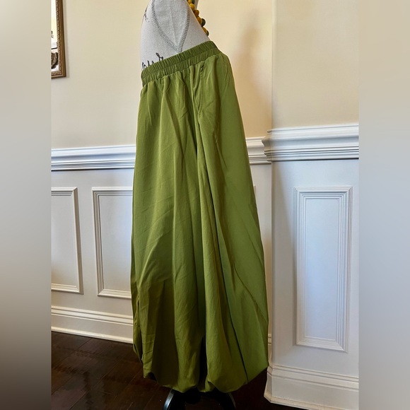Olive Green, Bubble Hem Maxi Slim Women’s Skirt. - Picture 10 of 12